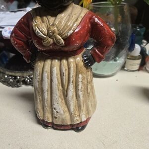 Vintage Style Ceramic Figurine